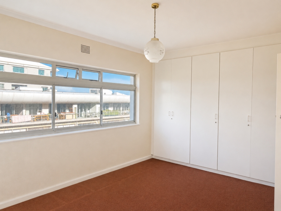 1 Bedroom Property for Sale in Mouille Point Western Cape